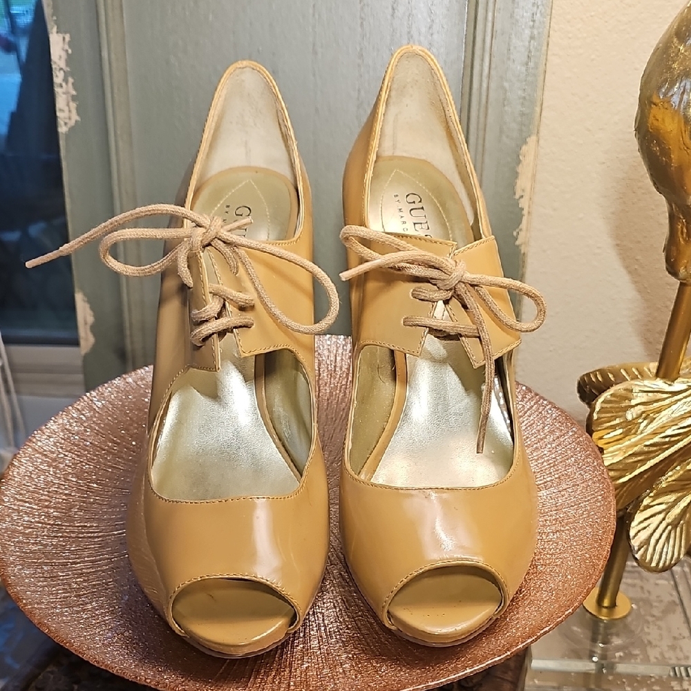 GUESS Women's Tan Peep Toe Heels